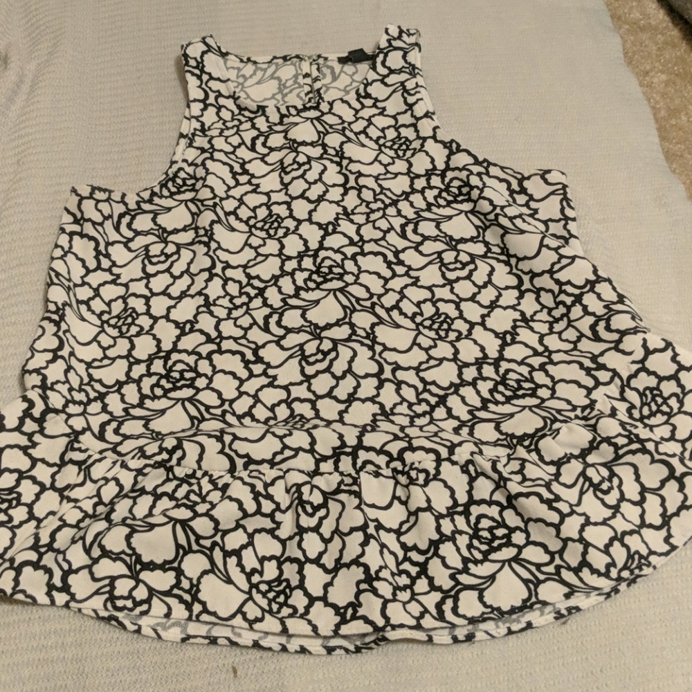 Ann Taylor white ans black floral tank